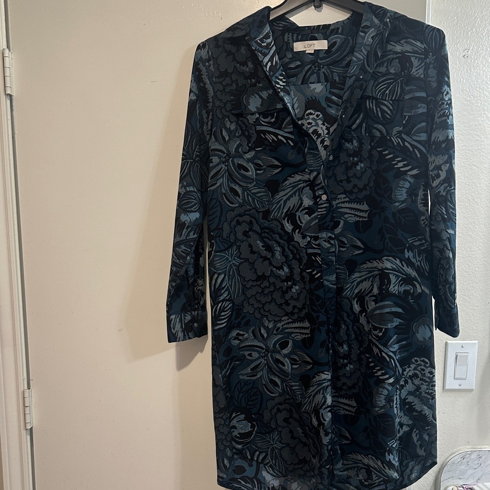 LOFT Blue and Black Patterned Blouse
